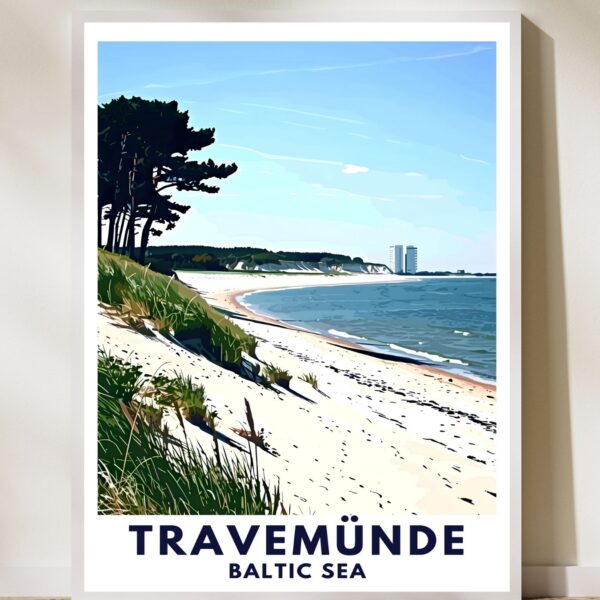Hochwertiges Travelposter mit Travemünde-Motiv in verschiedenen Größen von 13 x 18cm bis 60 x 90cm auf mattem FSC-zertifiziertem Premiumpapier. 